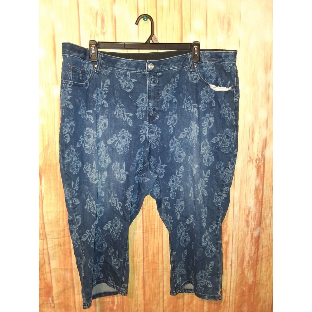 Catherine's Medium Denim Floral Print Straight Leg Capri Pants Sz 26W